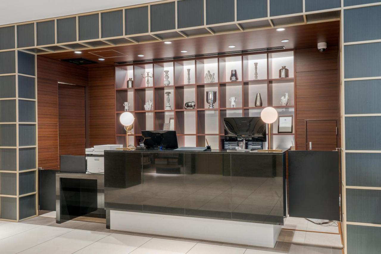 Quintessa Hotel Osaka Shinsaibashi Comic & Books Экстерьер фото