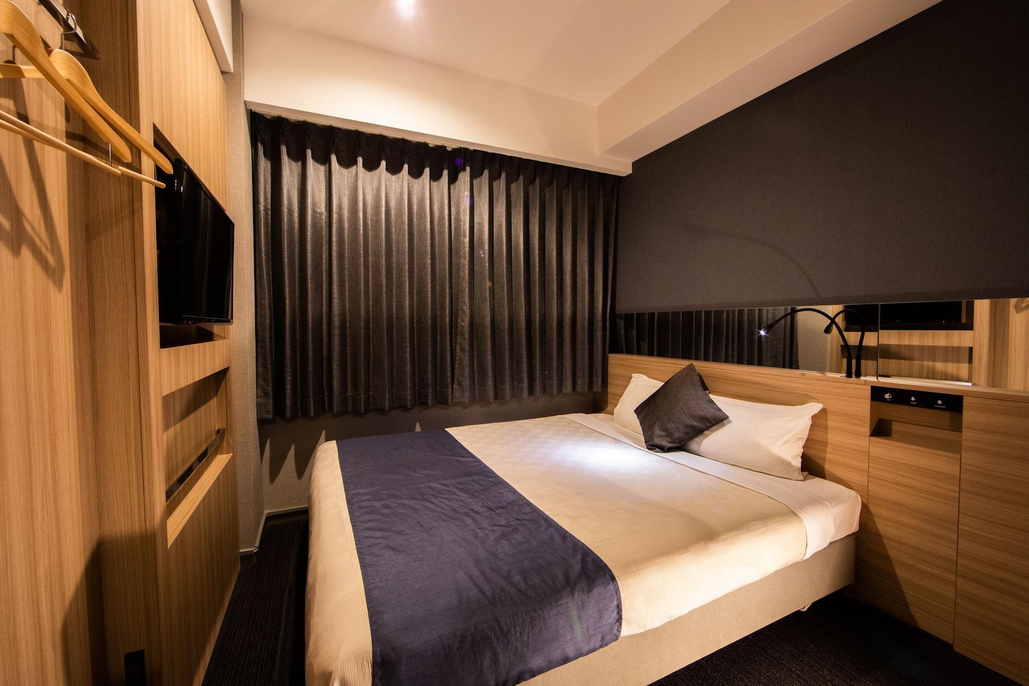 Quintessa Hotel Osaka Shinsaibashi Comic & Books Экстерьер фото