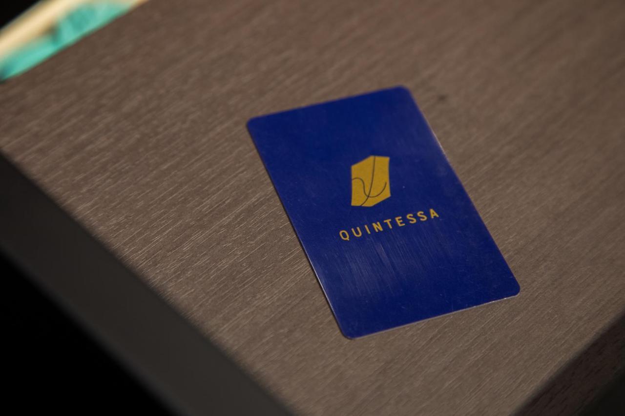 Quintessa Hotel Osaka Shinsaibashi Comic & Books Экстерьер фото